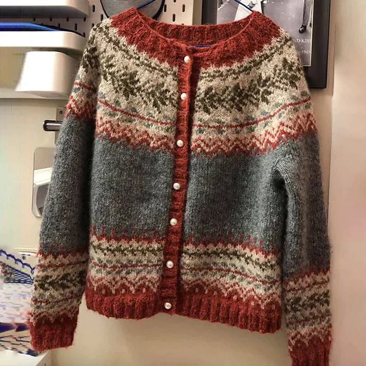 ARIELLA - VINTAGE BUTTON SWEATER