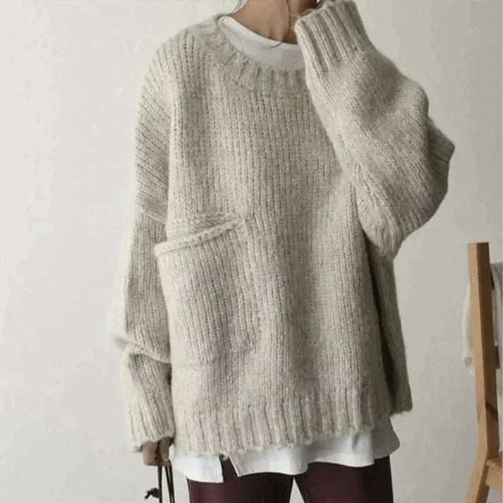 IVANNY - OVERSIZED SWEATER WITH FRONT POCKET